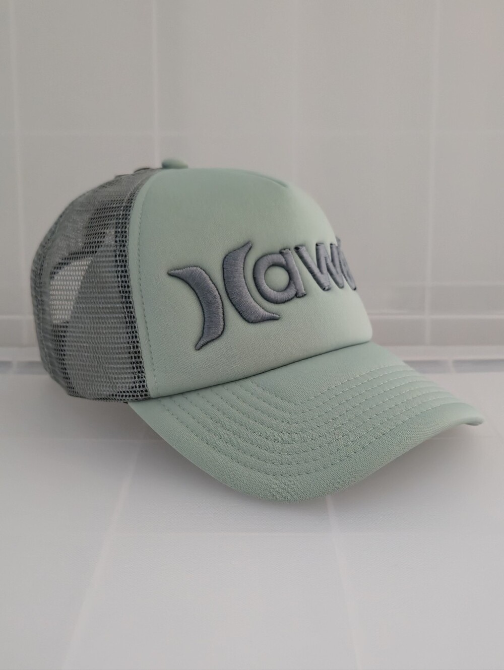 Hurley Hawaii Trucker Hat - Picture 3 of 10